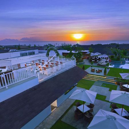 Favehotel Kuta Kartika Plaza Екстериор снимка